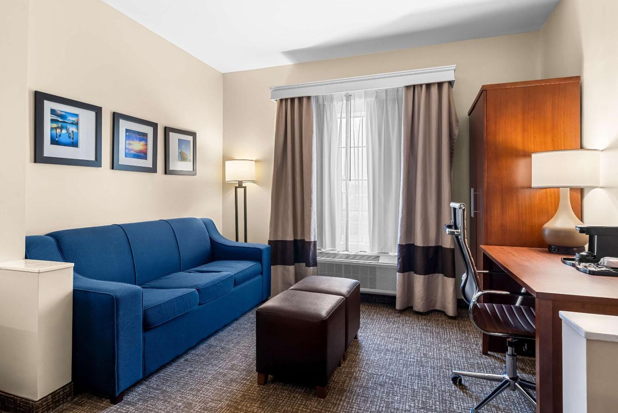Comfort Suites Near Camp Lejeune Jacksonville Exterior photo