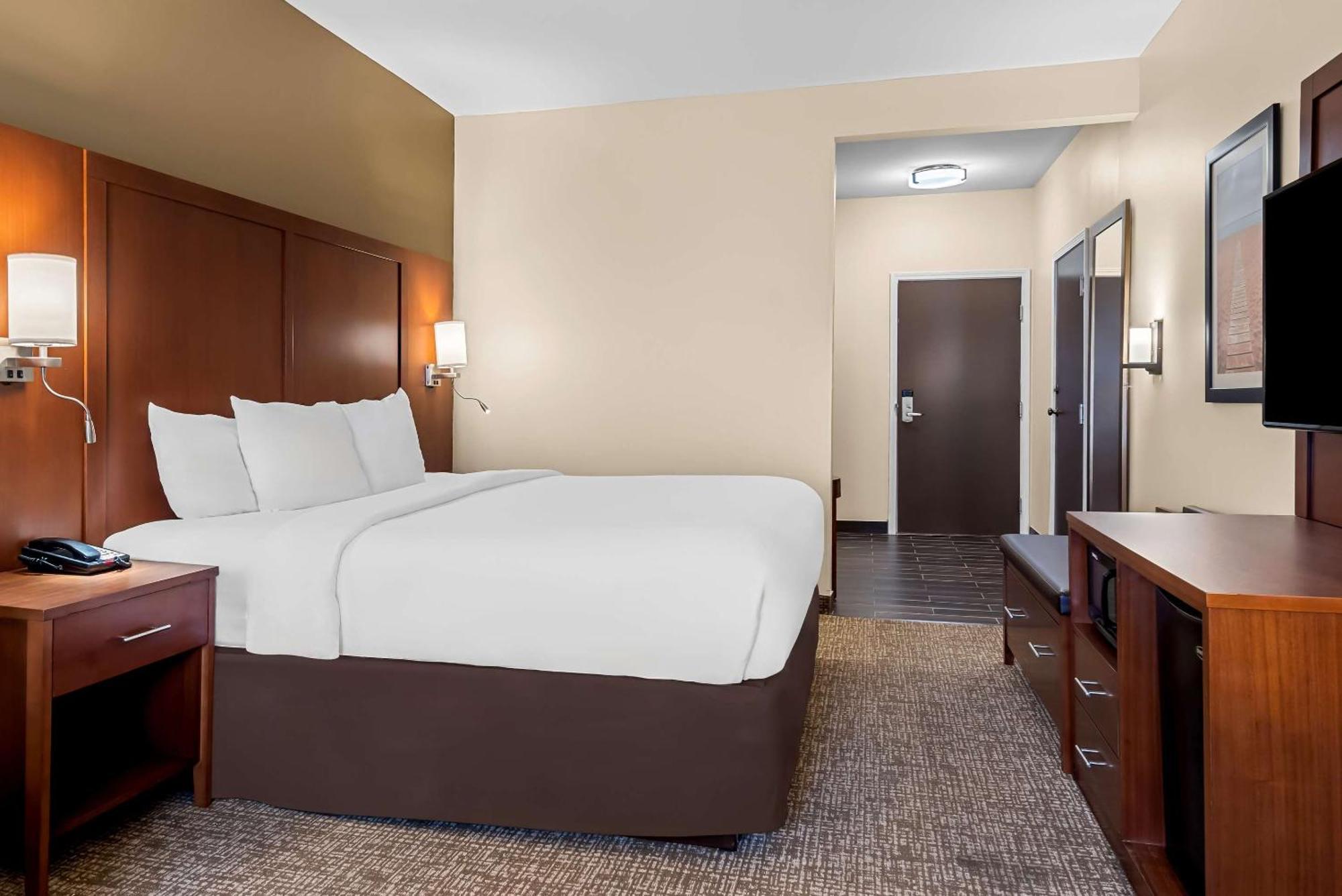 Comfort Suites Near Camp Lejeune Jacksonville Exterior photo